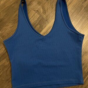 Hollister V-Shaped Ribbed Cropped Tank Top